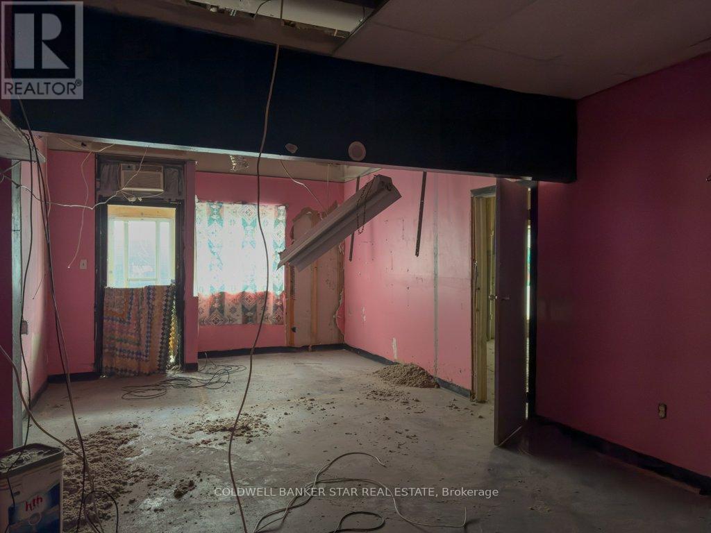 14 St Catharine Street S, St. Thomas, ON