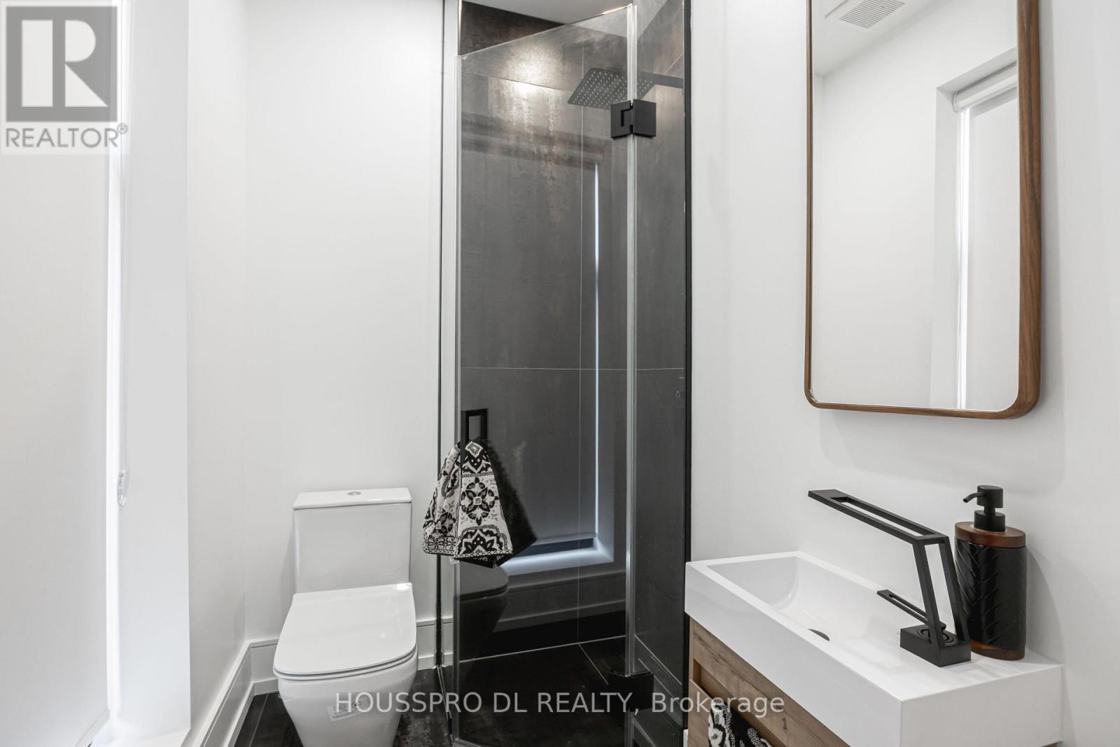 82 Major Street, Toronto, ON - Indoor Photo Showing Bathroom
