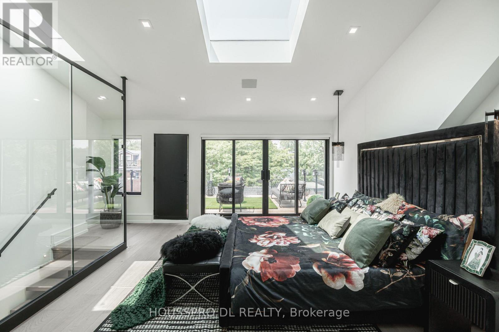 82 Major Street, Toronto, ON - Indoor Photo Showing Other Room