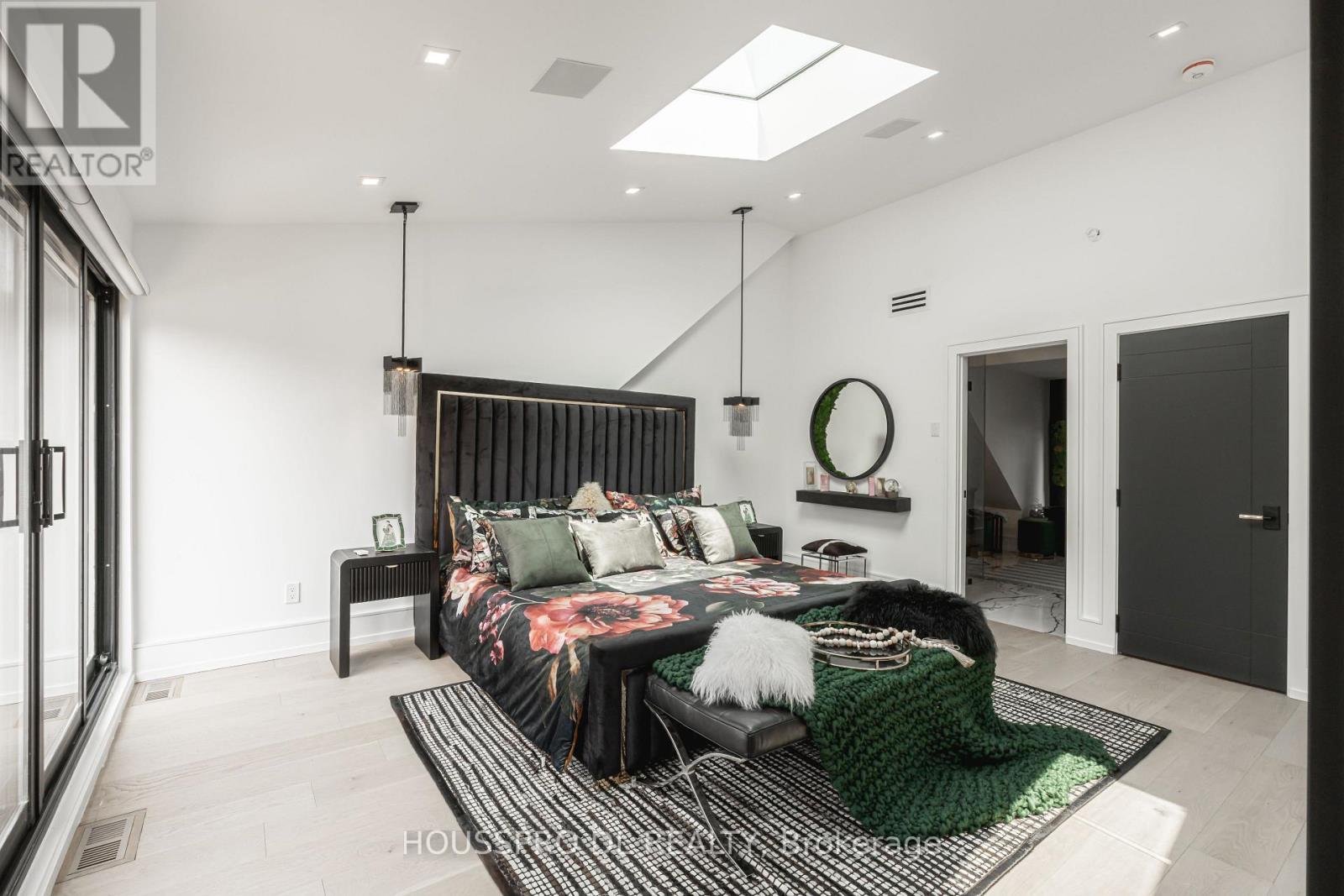 82 Major Street, Toronto, ON - Indoor Photo Showing Bedroom