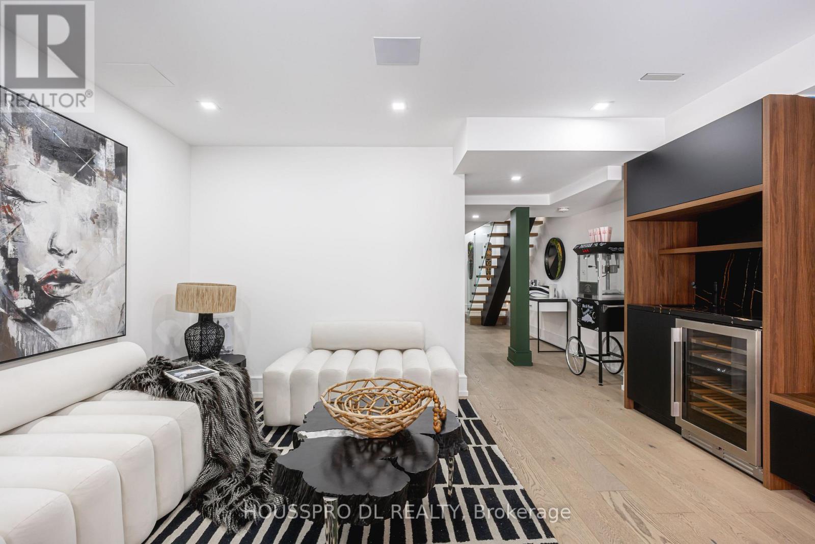 82 Major Street, Toronto, ON - Indoor