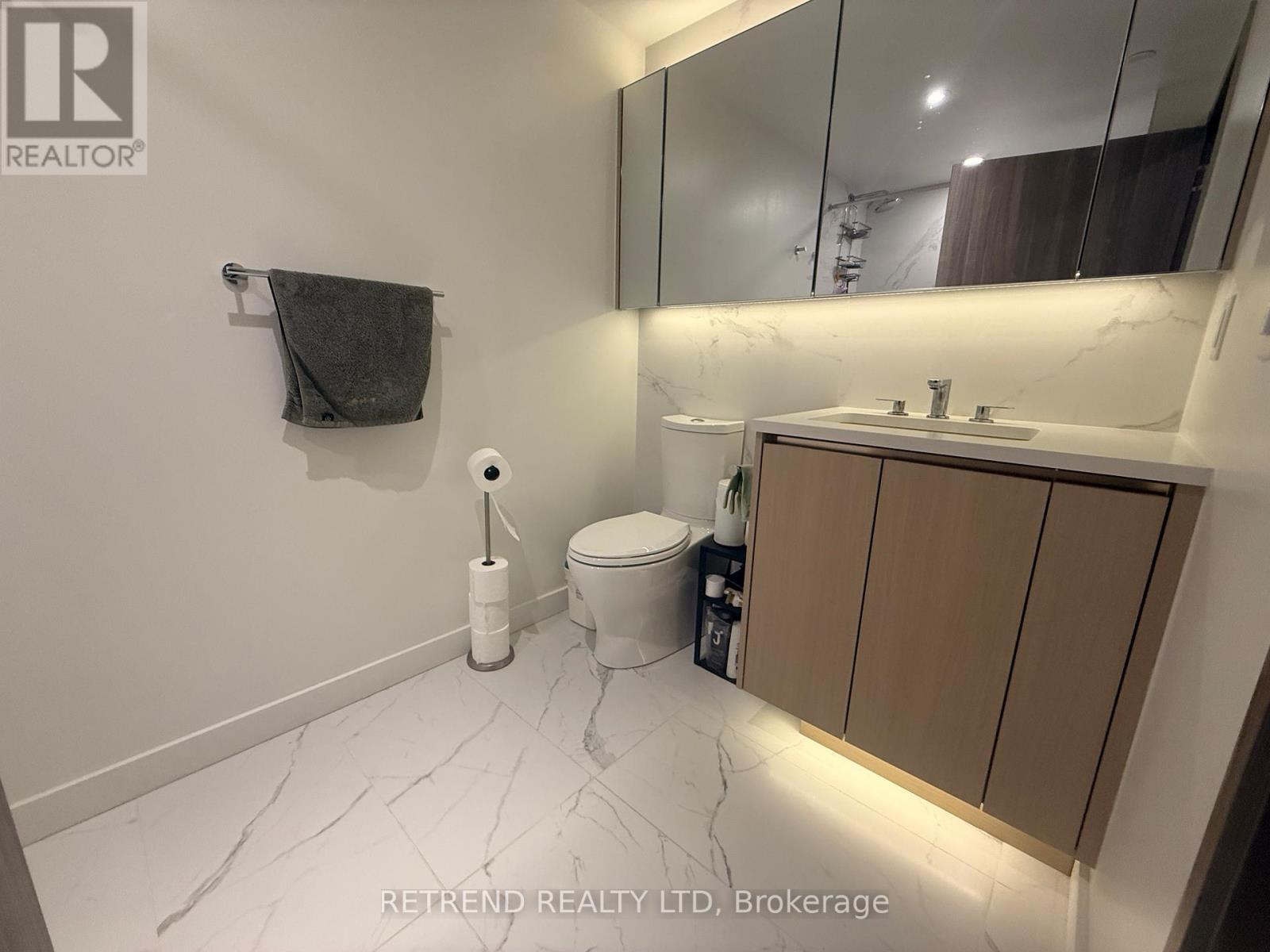 1212 - 27 Mcmahon Drive, Toronto, ON - Indoor Photo Showing Bathroom