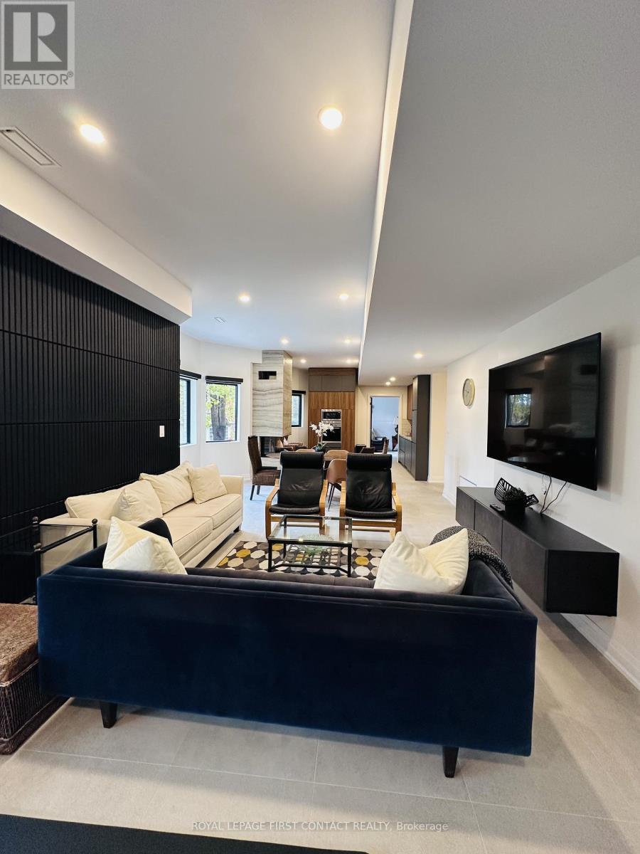 4B Pierce Court, Springwater, ON - Indoor