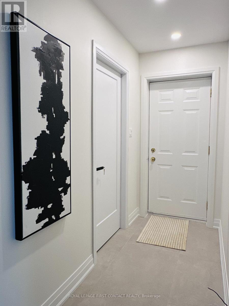 4B Pierce Court, Springwater, ON - Indoor Photo Showing Other Room