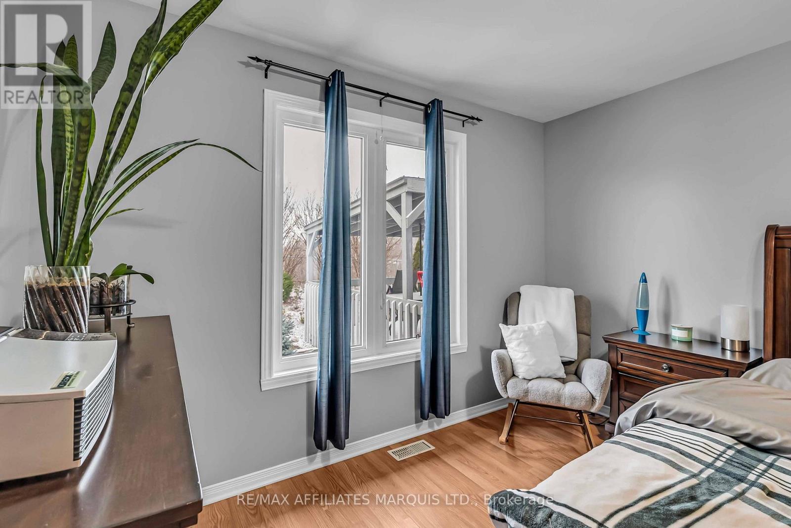 213 Northwoods Crescent, Cornwall, ON - Indoor Photo Showing Bedroom