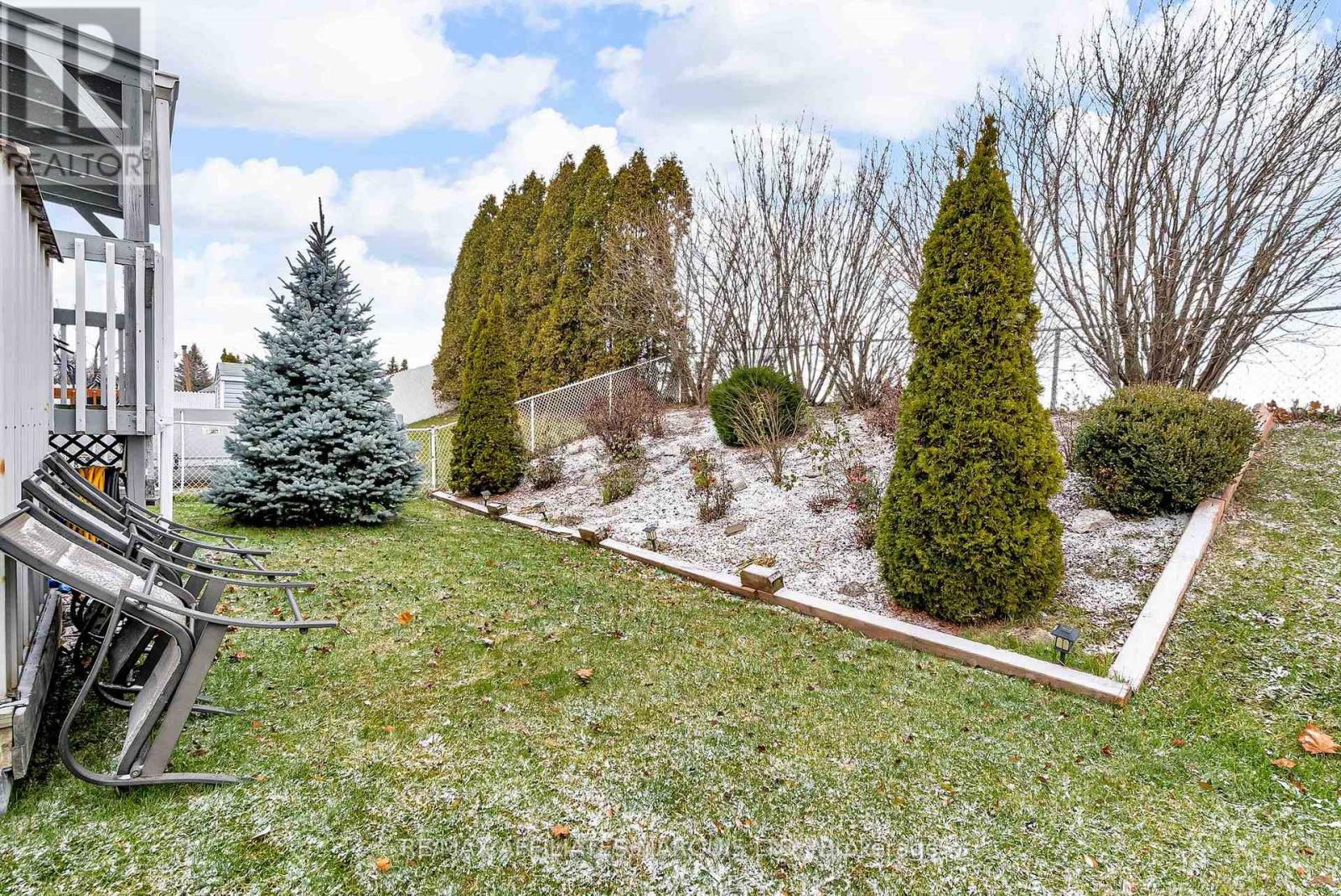 213 Northwoods Crescent, Cornwall, ON - Outdoor