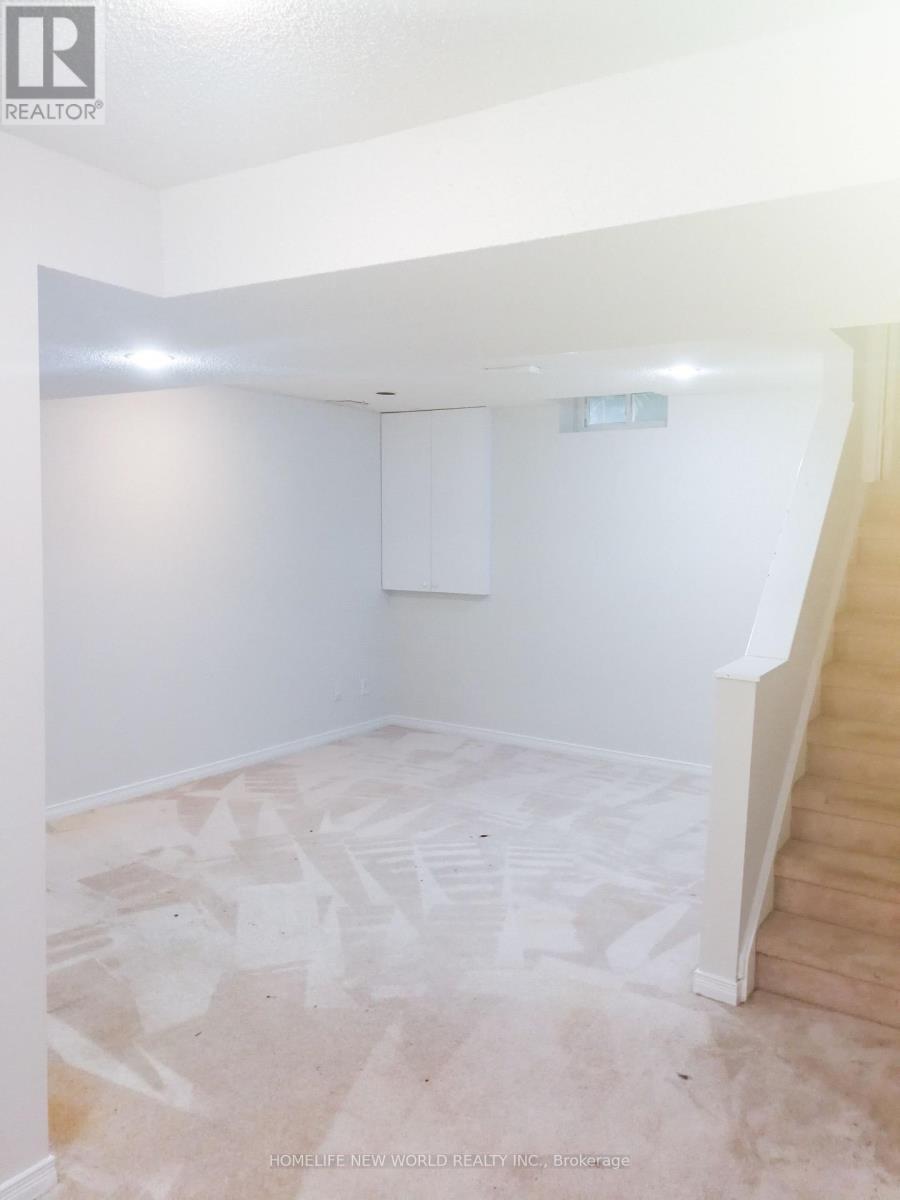 68 Militia Trail, Markham, ON - Indoor Photo Showing Other Room