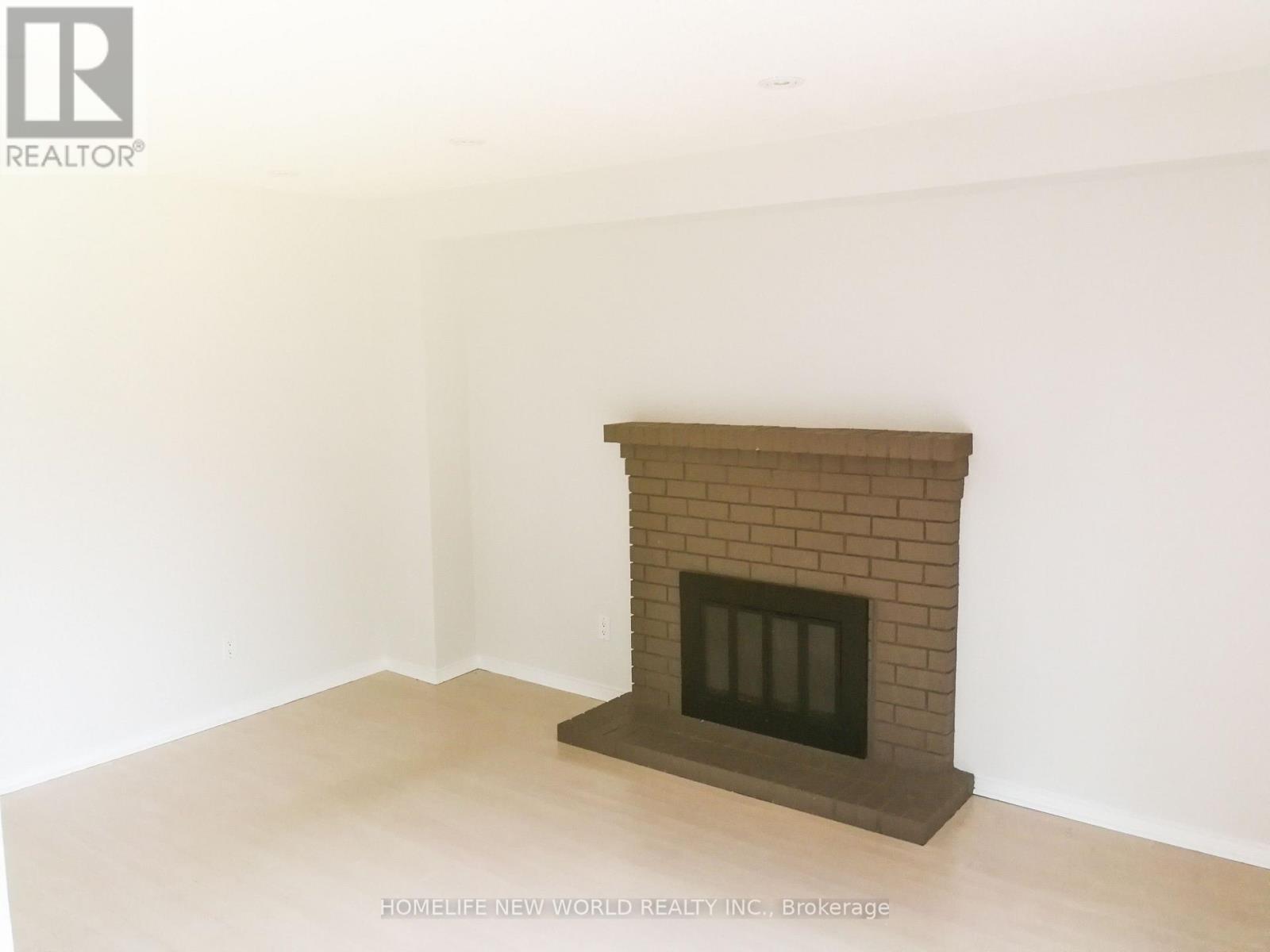 68 Militia Trail, Markham, ON - Indoor With Fireplace