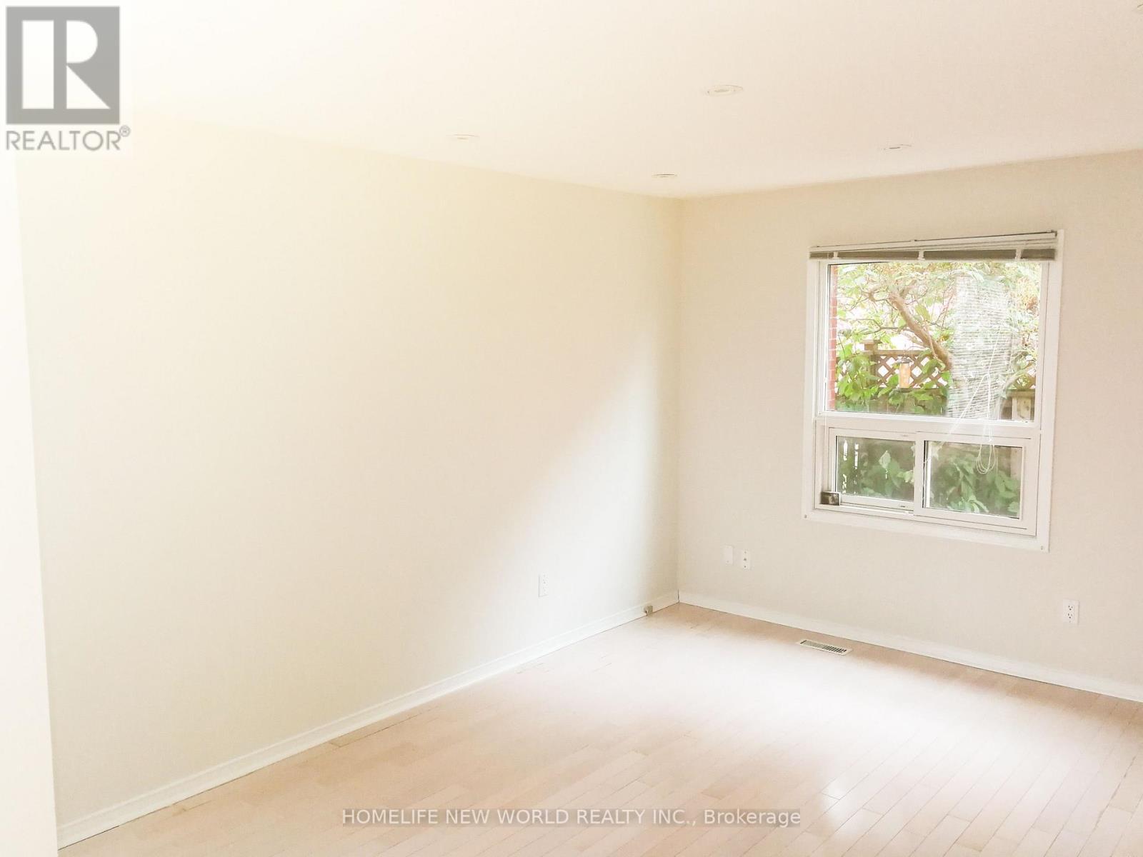 68 Militia Trail, Markham, ON - Indoor Photo Showing Other Room