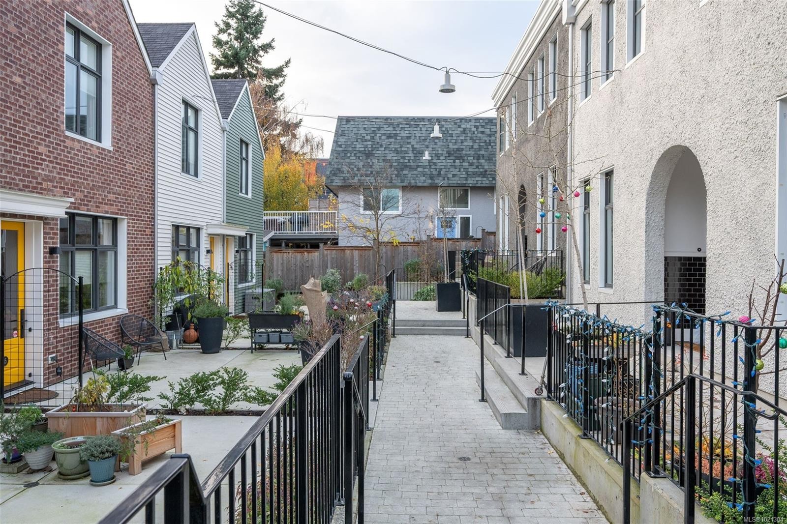 11-230 Wilson St, Victoria, BC