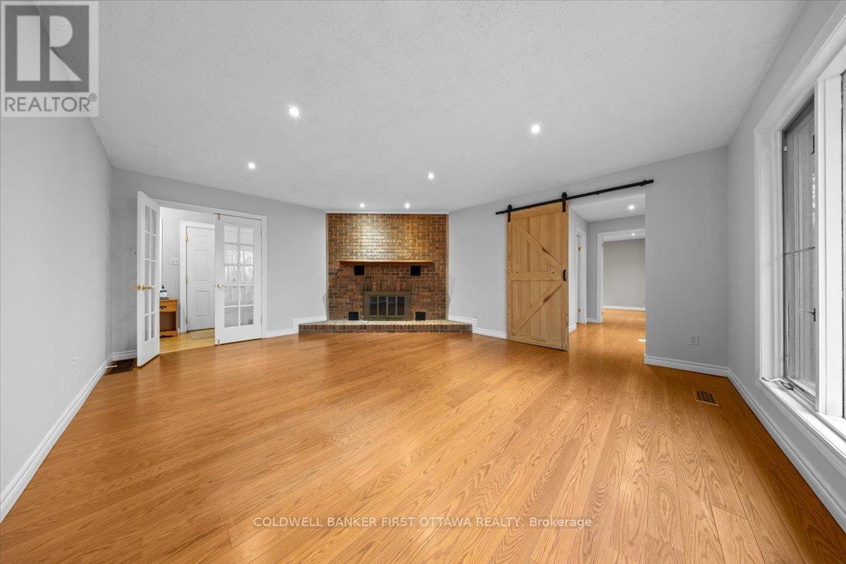 1083 Carp Road, Ottawa, ON