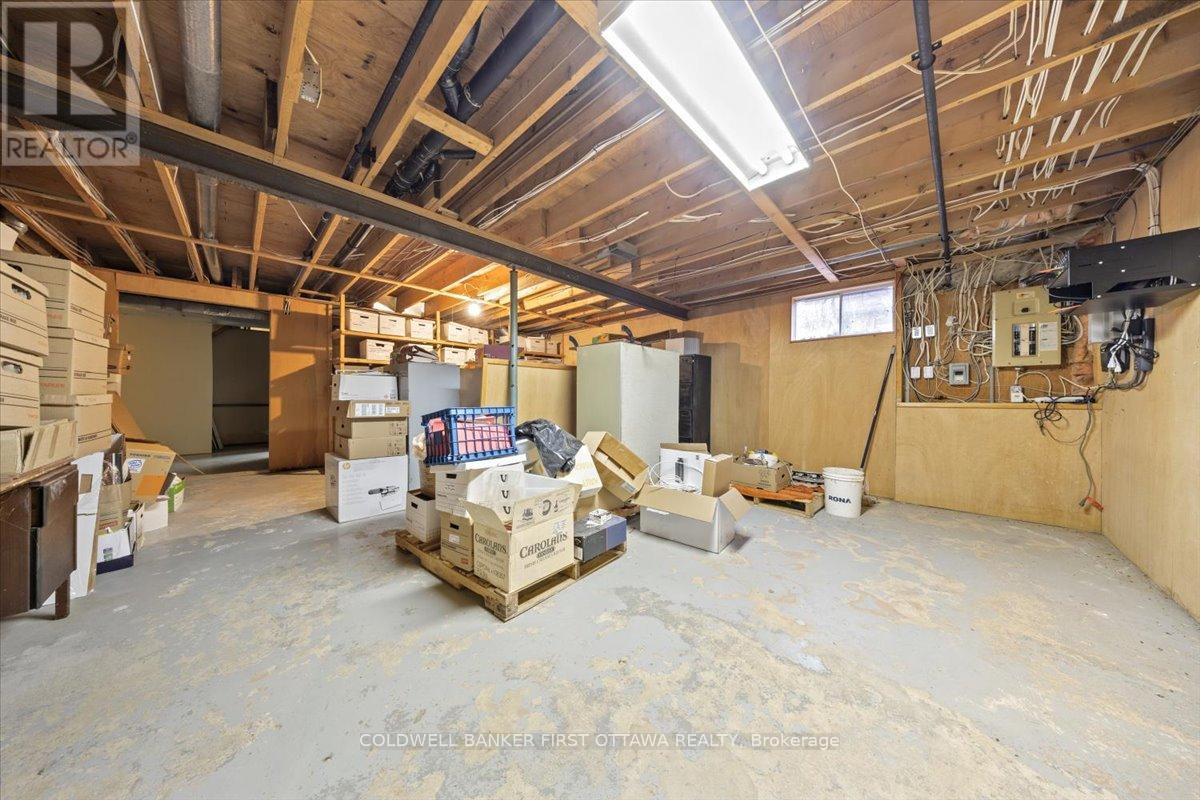 1083 Carp Road, Ottawa, ON