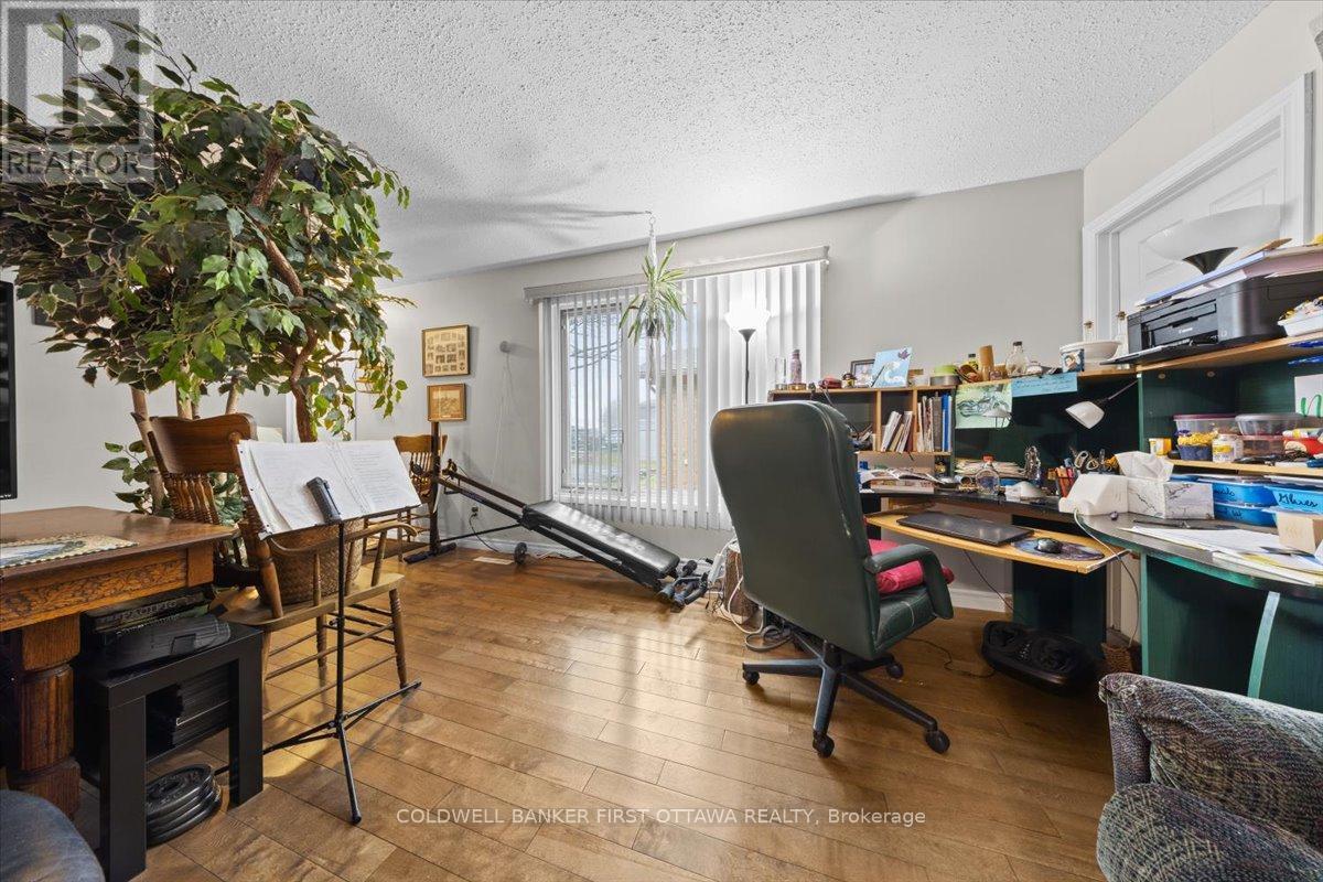 1083 Carp Road, Ottawa, ON