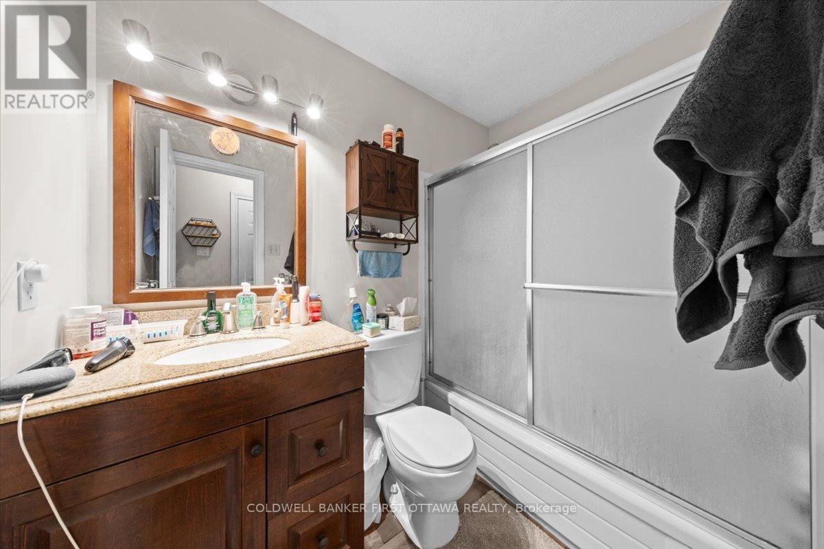 1083 Carp Road, Ottawa, ON