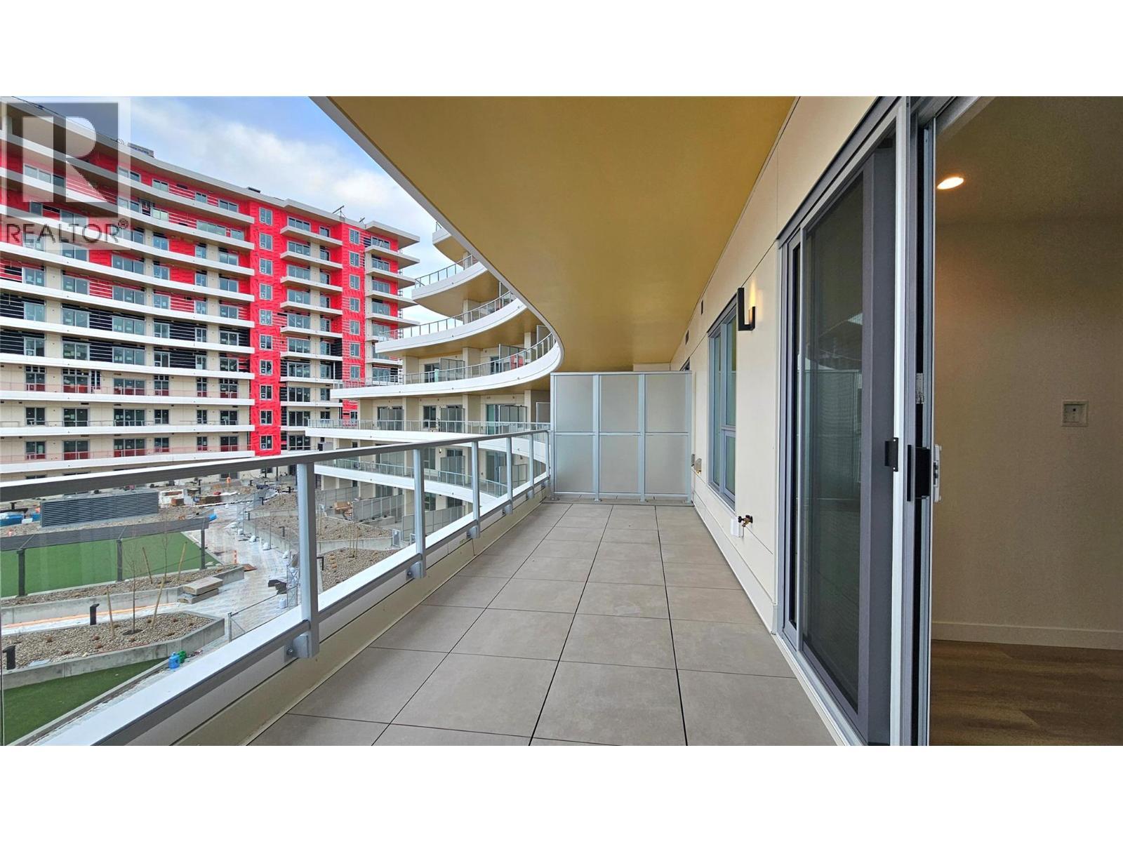 3340 Lakeshore Road Unit# 606, Kelowna, BC - Outdoor With Exterior