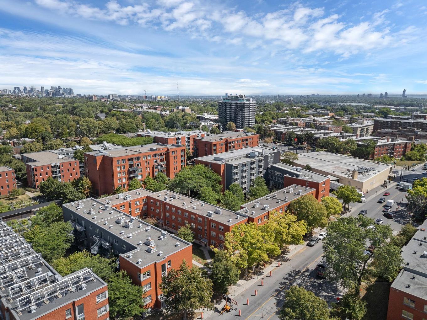 Photo aérienne - 2-3911 Boul. Cavendish, Montréal (Côte-Des-Neiges/Notre-Dame-De-Grâce), QC - Outdoor With View
