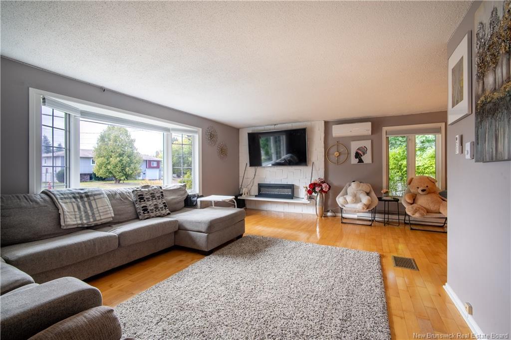 35 Avalon St, Dieppe, NB