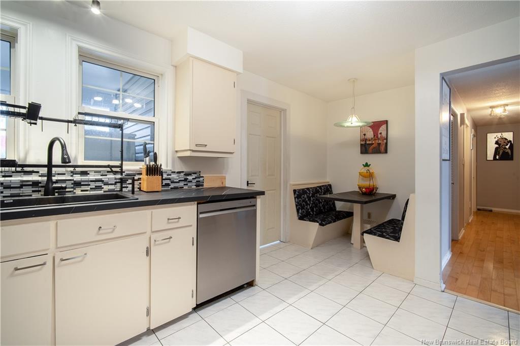 35 Avalon St, Dieppe, NB