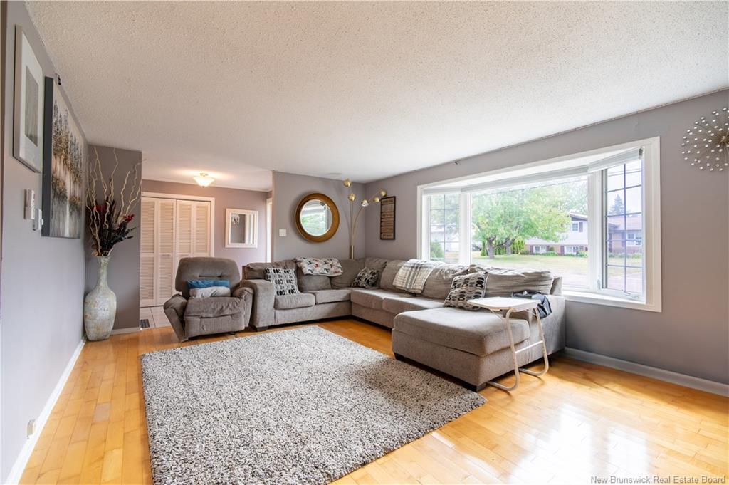 35 Avalon St, Dieppe, NB