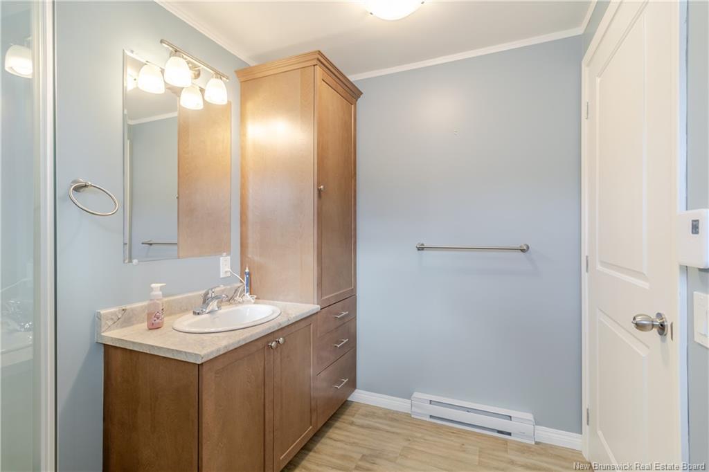 215 Moore St, Fredericton, NB