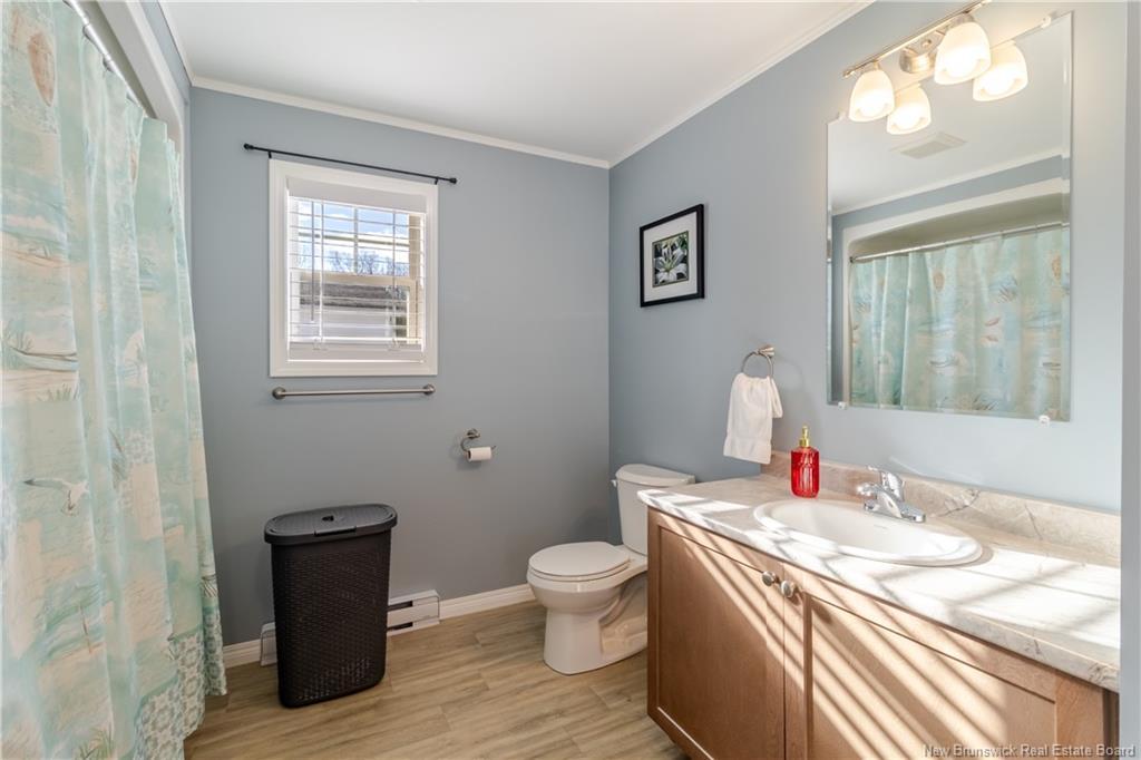 215 Moore St, Fredericton, NB