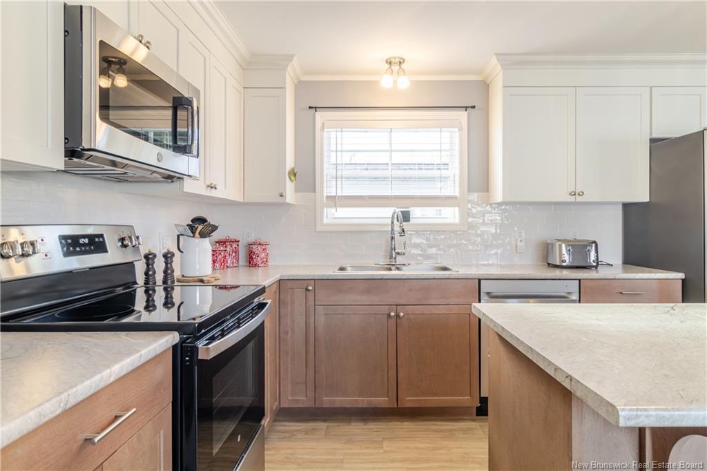 215 Moore St, Fredericton, NB