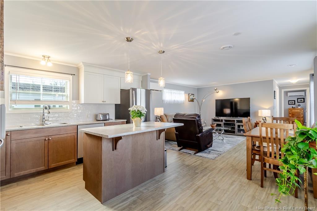 215 Moore St, Fredericton, NB