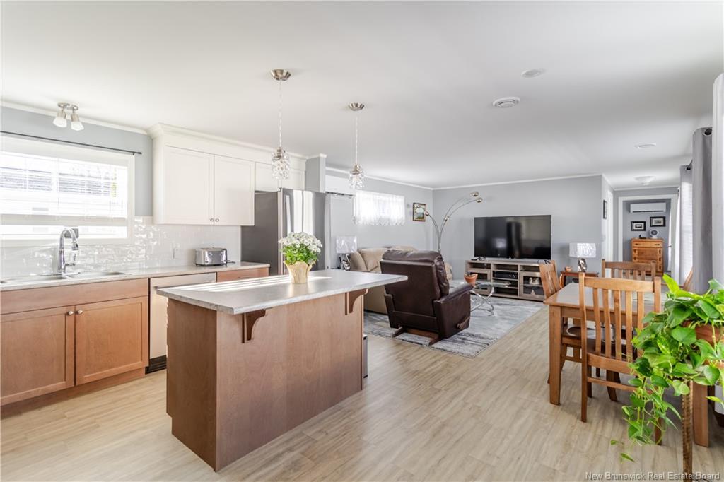 215 Moore St, Fredericton, NB