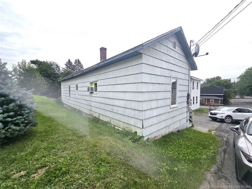 17-23 Rosario St, Edmundston, NB