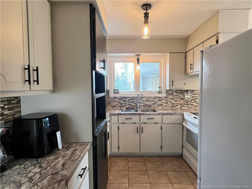 24 Catherine St, Bathurst, NB