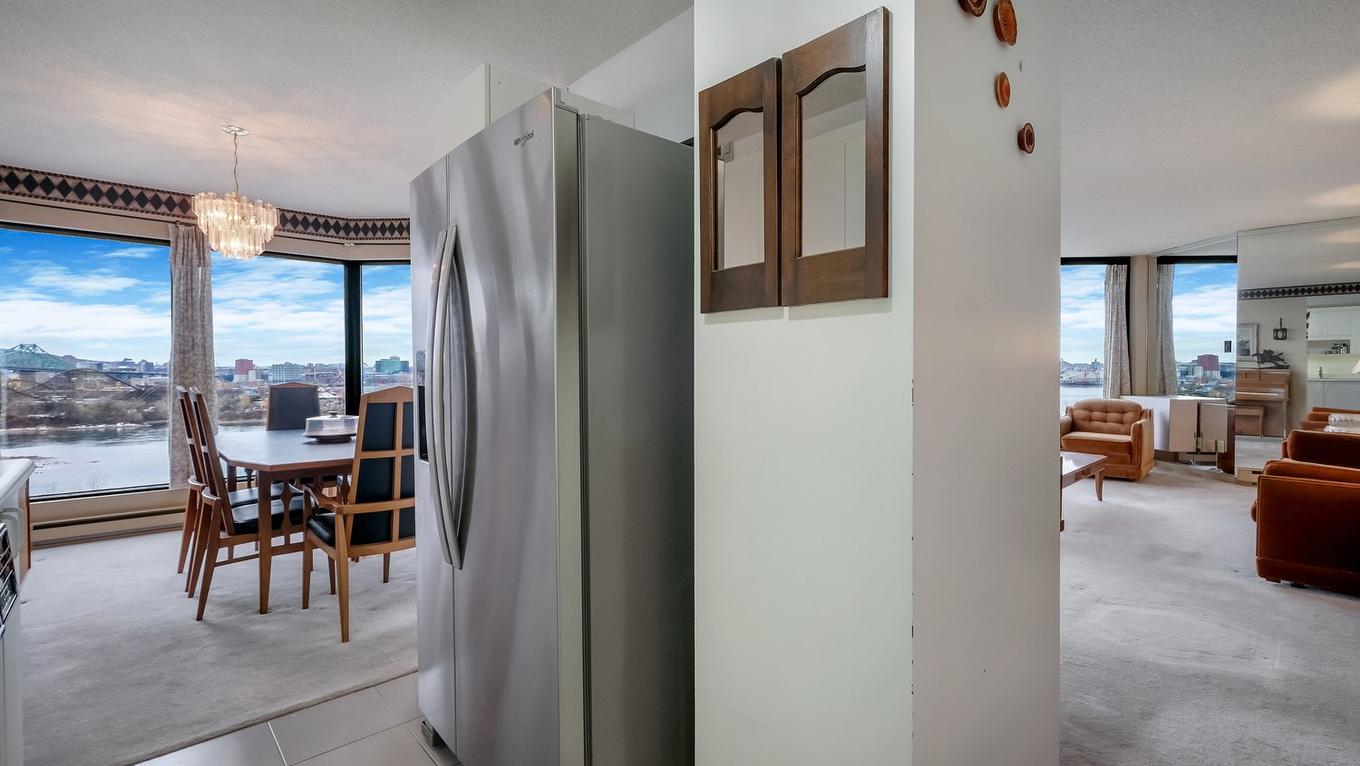 Cuisine - 1401-70 Rue De La Barre, Longueuil (Le Vieux-Longueuil), QC - Indoor