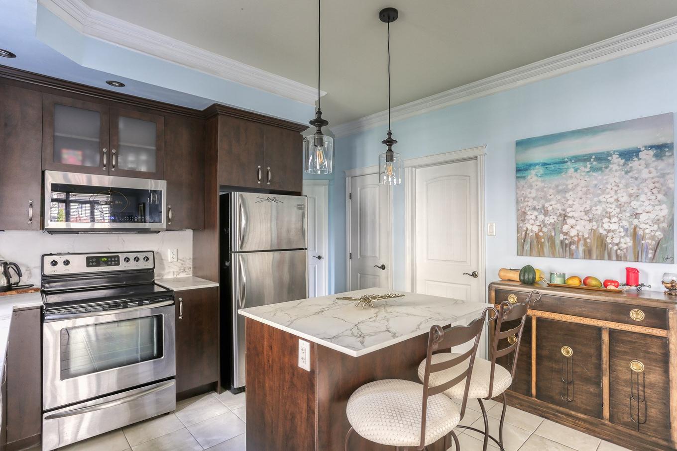 Kitchen - 222 Rue Elzéar-Verreault, Québec (Beauport), QC - Indoor Photo Showing Kitchen With Upgraded Kitchen