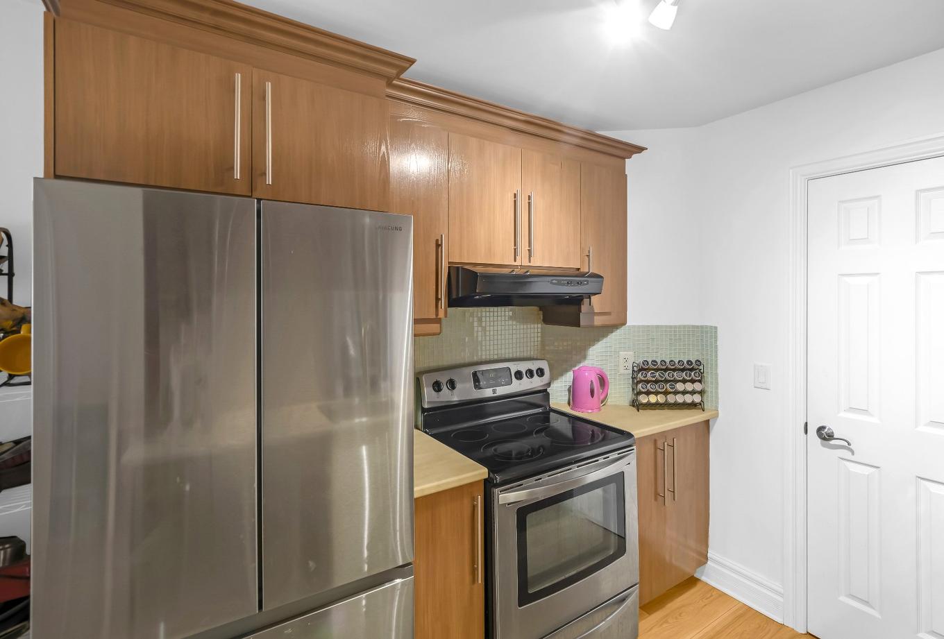 Kitchen - 002-10730 Av. Christophe-Colomb, Montréal (Ahuntsic-Cartierville), QC - Indoor Photo Showing Kitchen