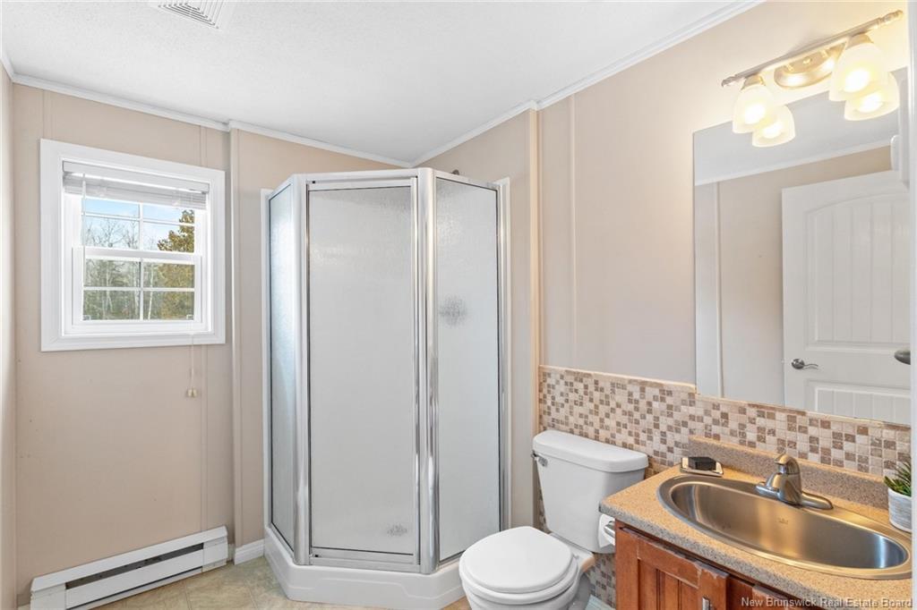 19 Cox Point Rd, Cumberland Bay, NB