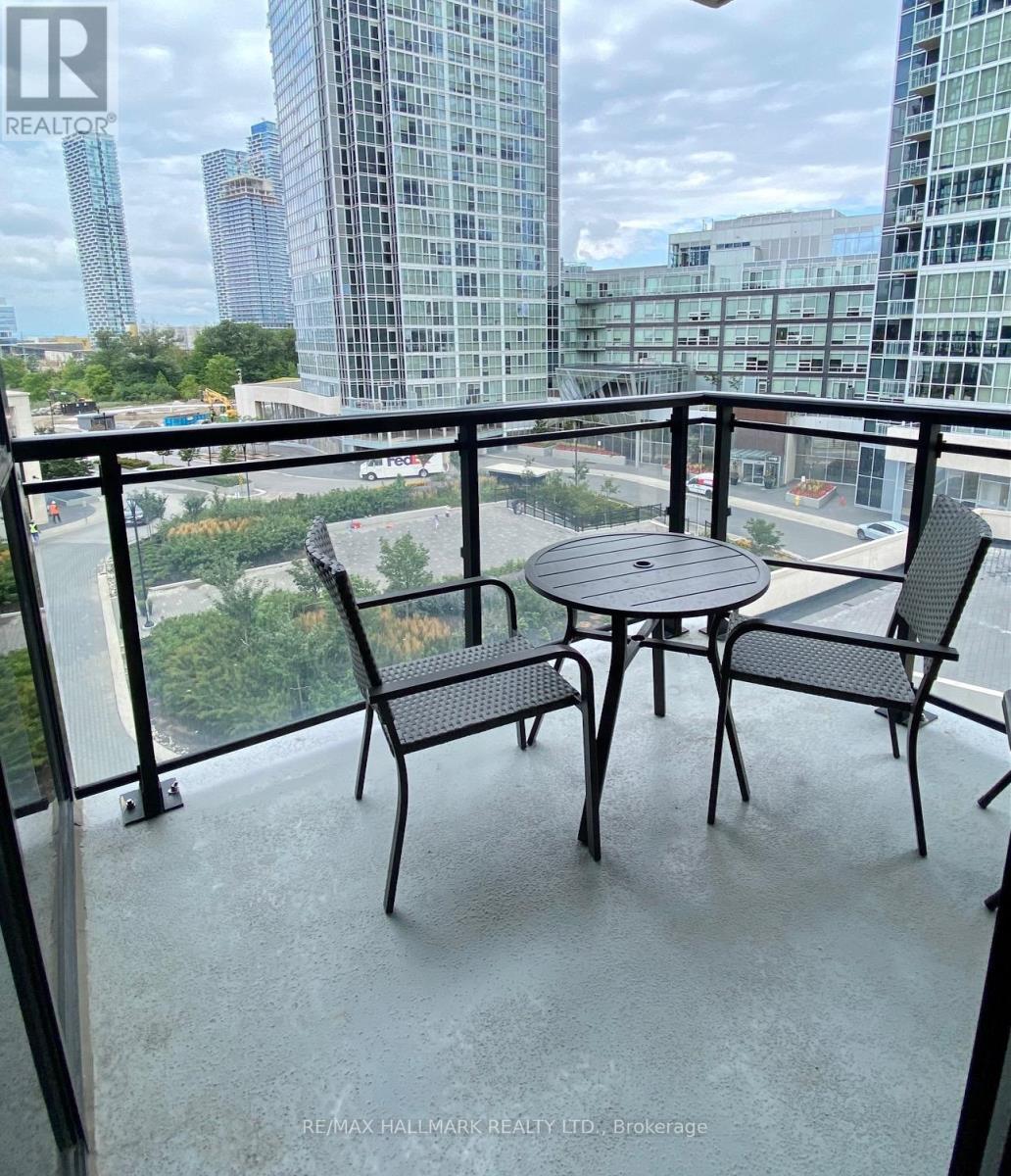 420 - 2900 Highway 7 Road, Vaughan, ON - Outdoor With Balcony