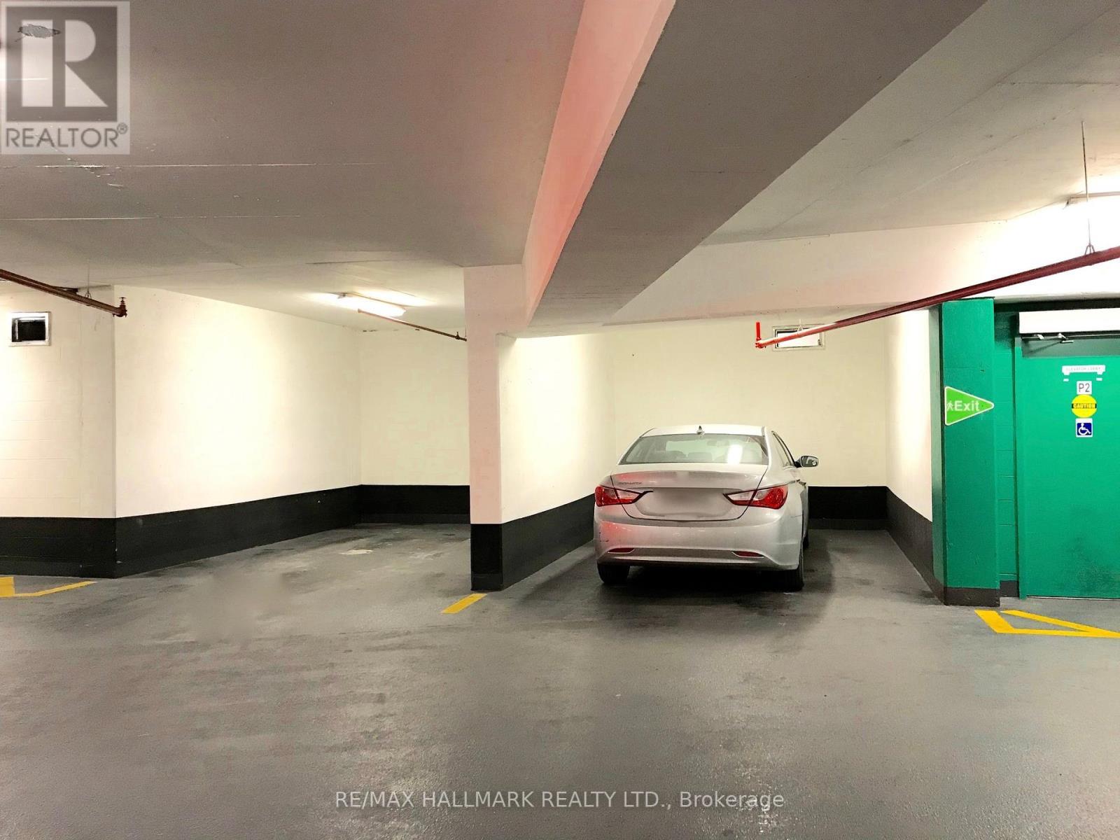 420 - 2900 Highway 7 Road, Vaughan, ON - Indoor