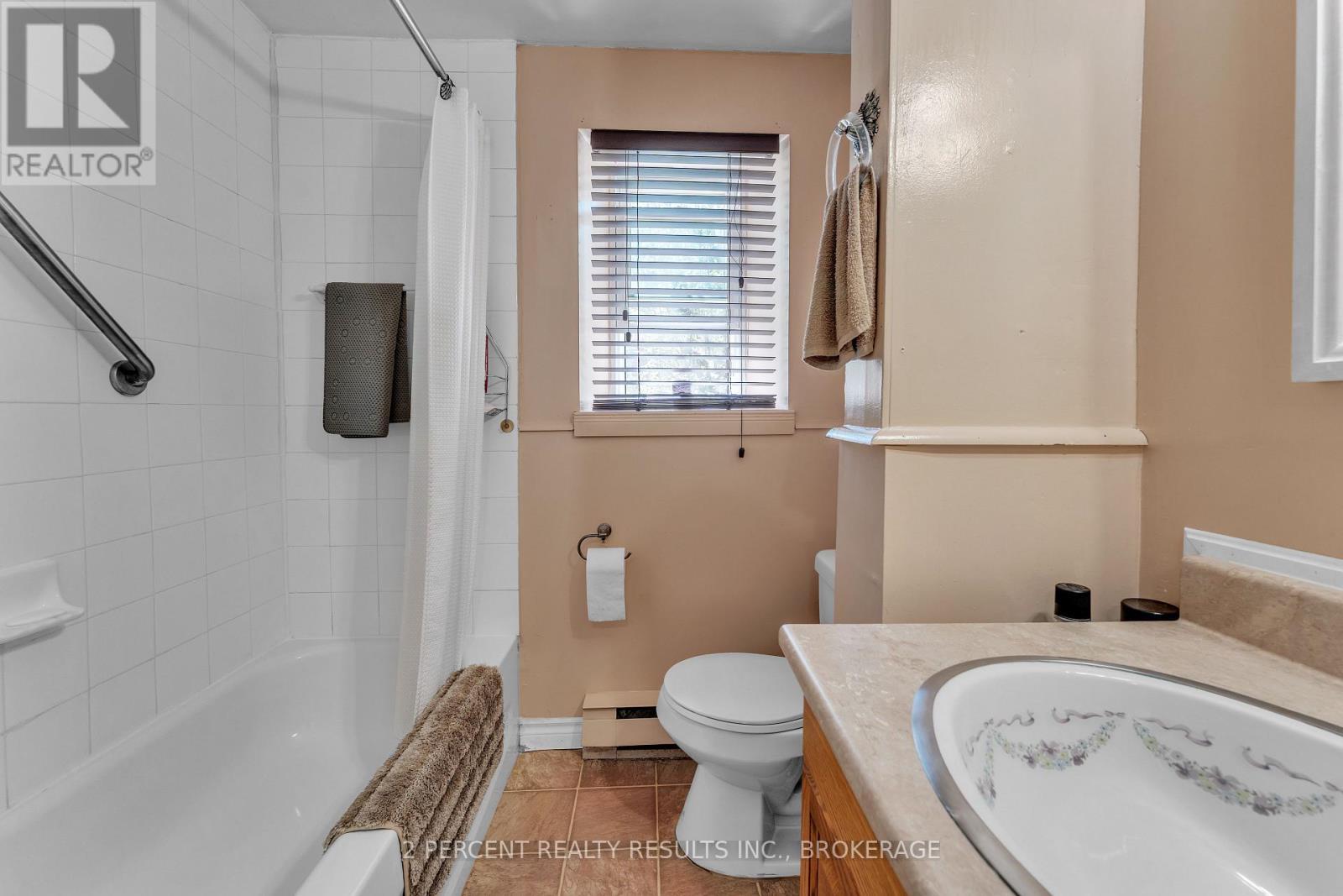 12 Luffman Road, Tweed (Hungerford (Twp)), ON - Indoor Photo Showing Bathroom