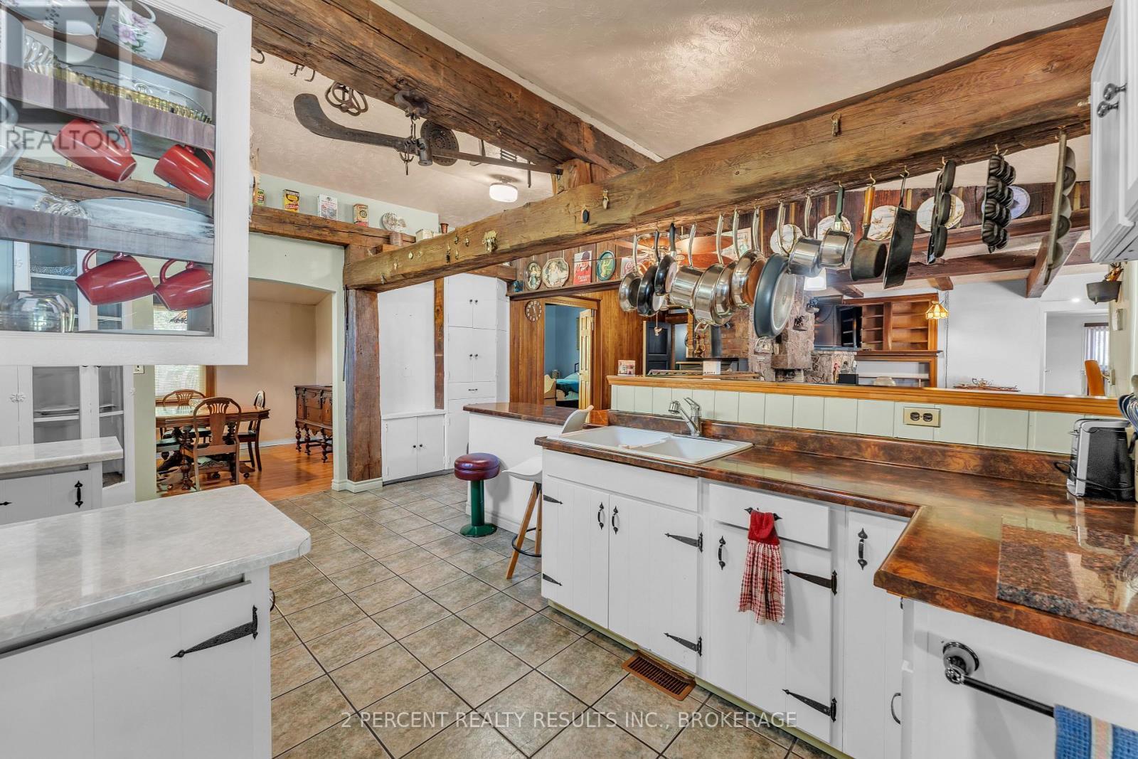 12 Luffman Road, Tweed (Hungerford (Twp)), ON - Indoor Photo Showing Kitchen