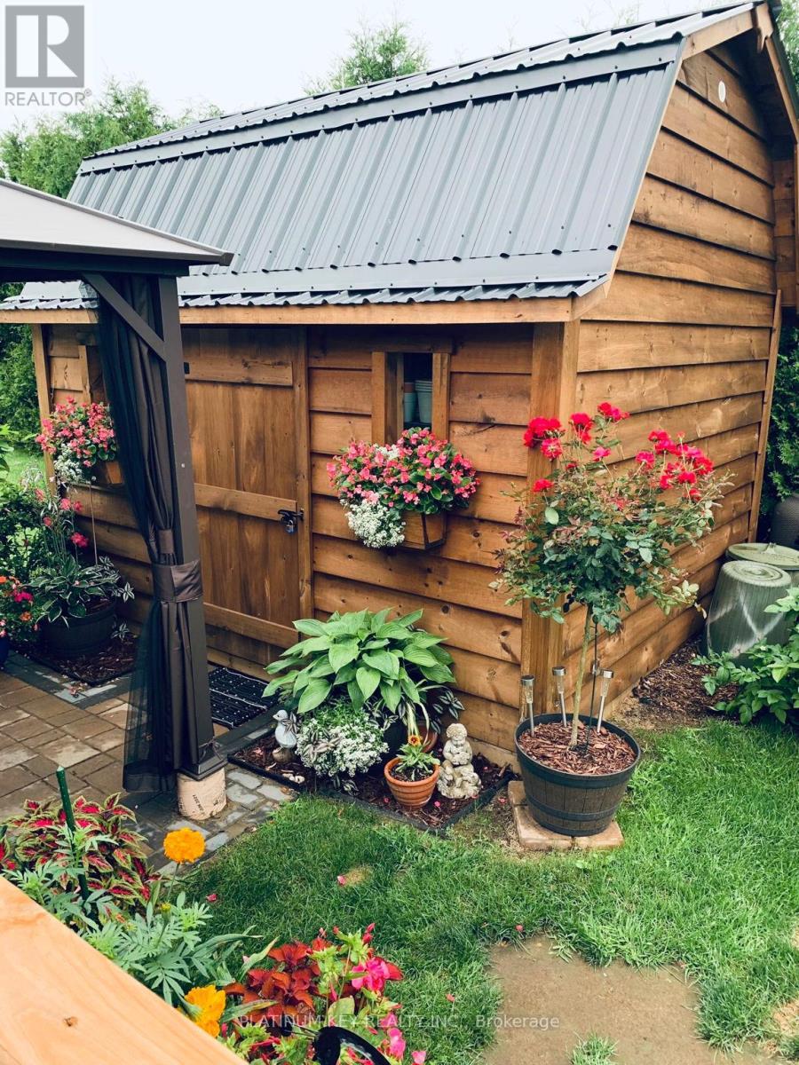 477 Richard Crescent, Strathroy-Caradoc (Se), ON - Outdoor