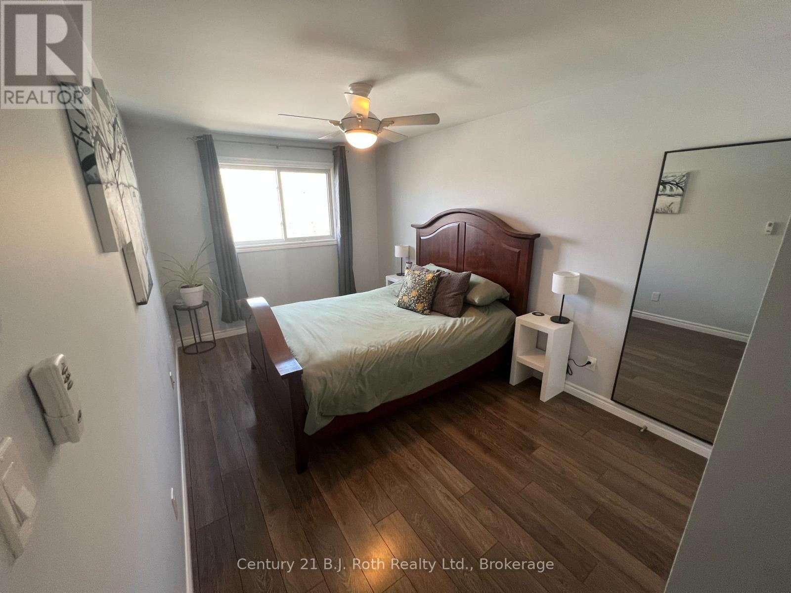 2 - 520 High Street, Orillia, ON - Indoor Photo Showing Bedroom