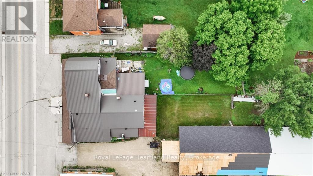 3064 Patrick Street, Howick, ON - Outdoor