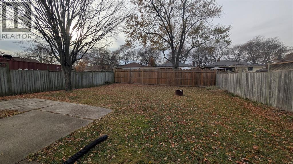 407 Murphy Road, Sarnia, ON - Outdoor