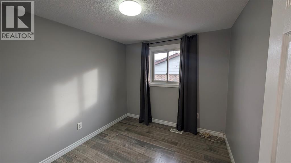 407 Murphy Road, Sarnia, ON - Indoor Photo Showing Other Room