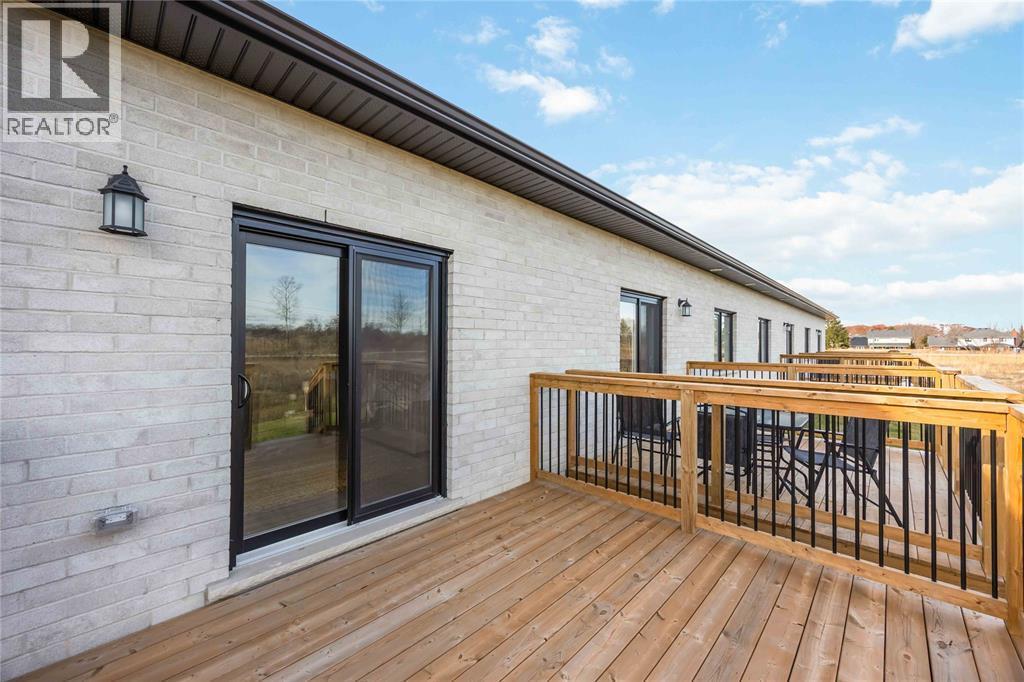 214 St Clair Boulevard Unit# 46, St Clair, ON - Outdoor With Deck Patio Veranda With Exterior