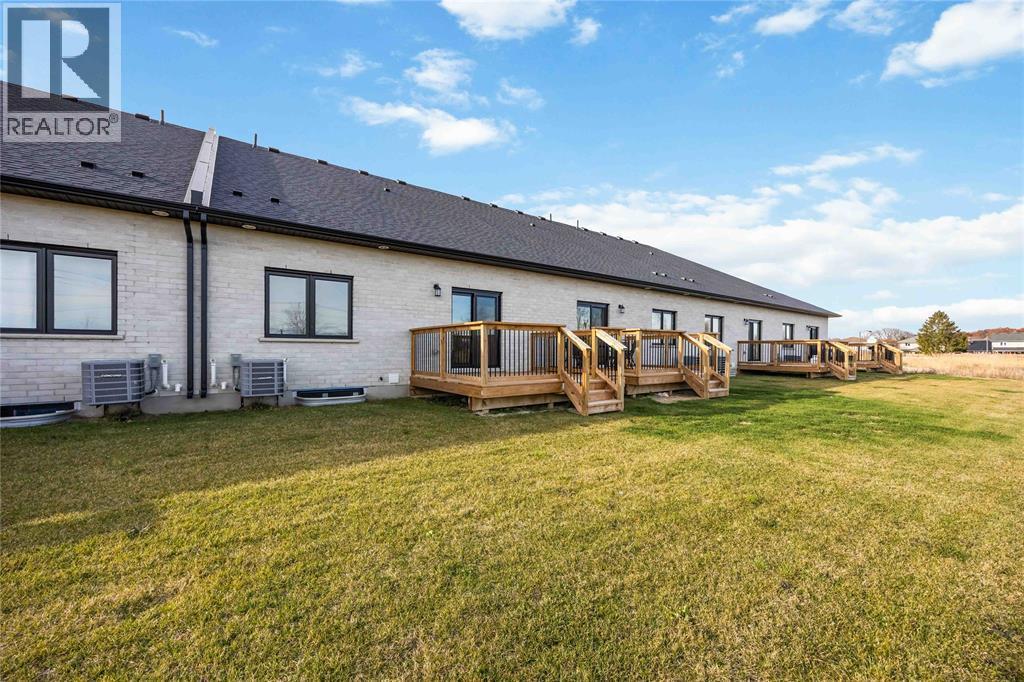 214 St Clair Boulevard Unit# 46, St Clair, ON - Outdoor With Deck Patio Veranda