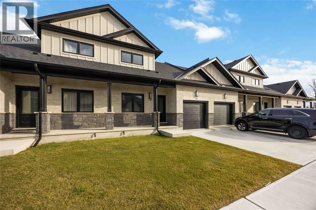 214 St Clair Boulevard Unit# 45, St Clair, ON - Outdoor With Deck Patio Veranda With Facade