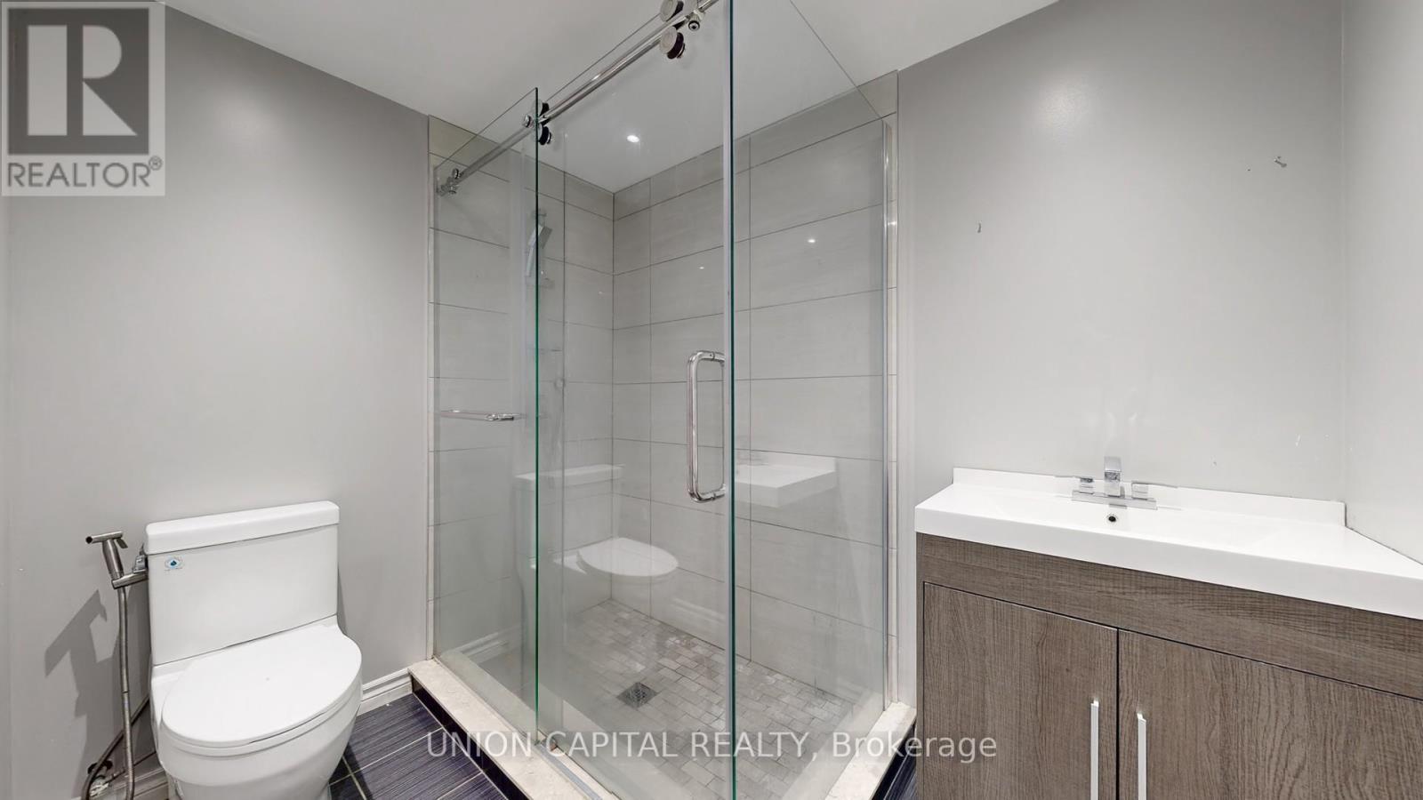3 Milham Drive, Ajax, ON - Indoor Photo Showing Bathroom