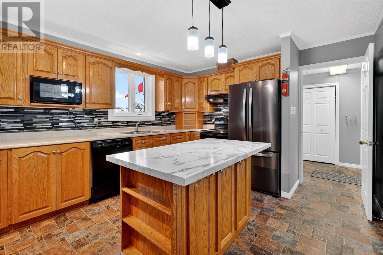 4 French'S Road, Bay Robert'S, NL - Indoor Photo Showing Kitchen With Double Sink
