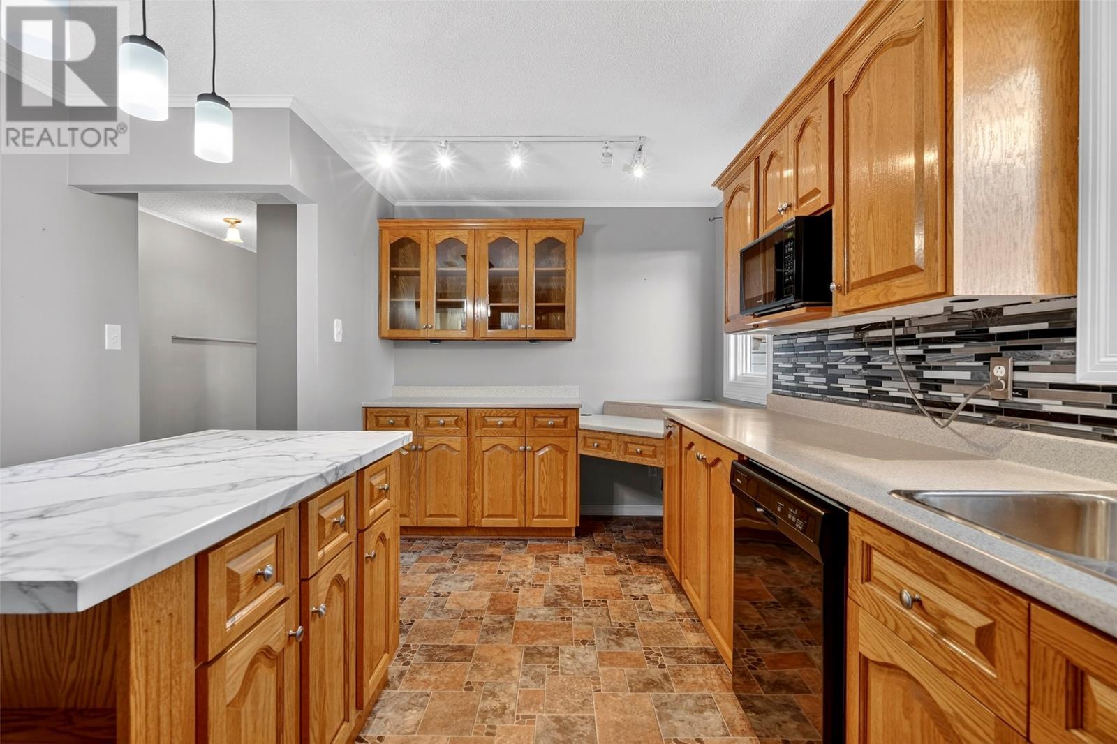 4 French'S Road, Bay Robert'S, NL - Indoor Photo Showing Kitchen