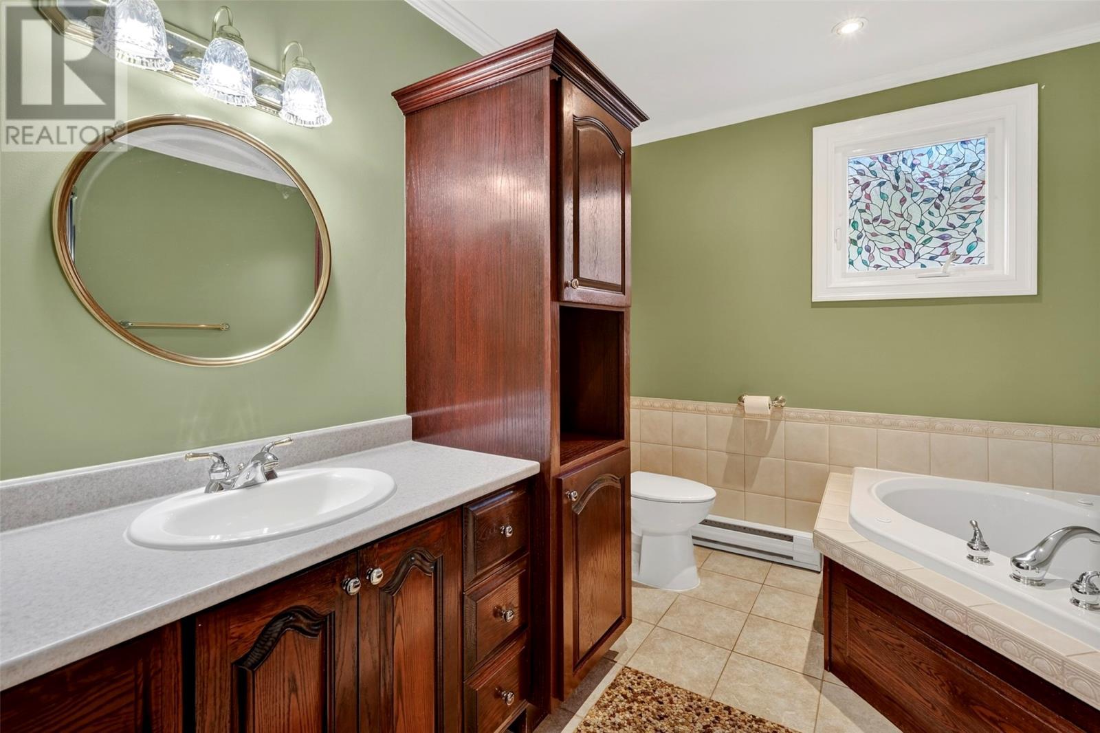 4 French'S Road, Bay Robert'S, NL - Indoor Photo Showing Bathroom